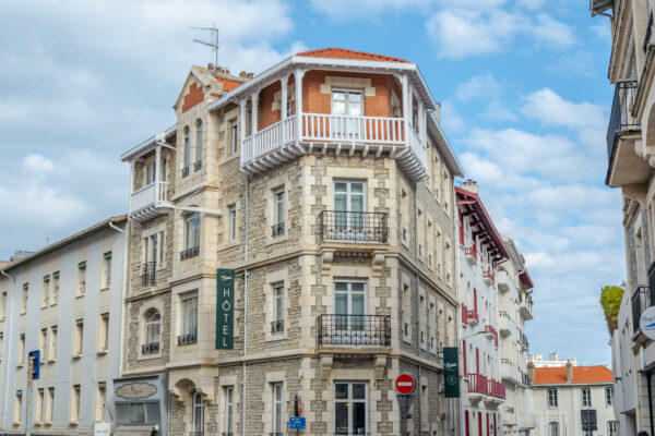 facade-ama-hotel-biarritz-3